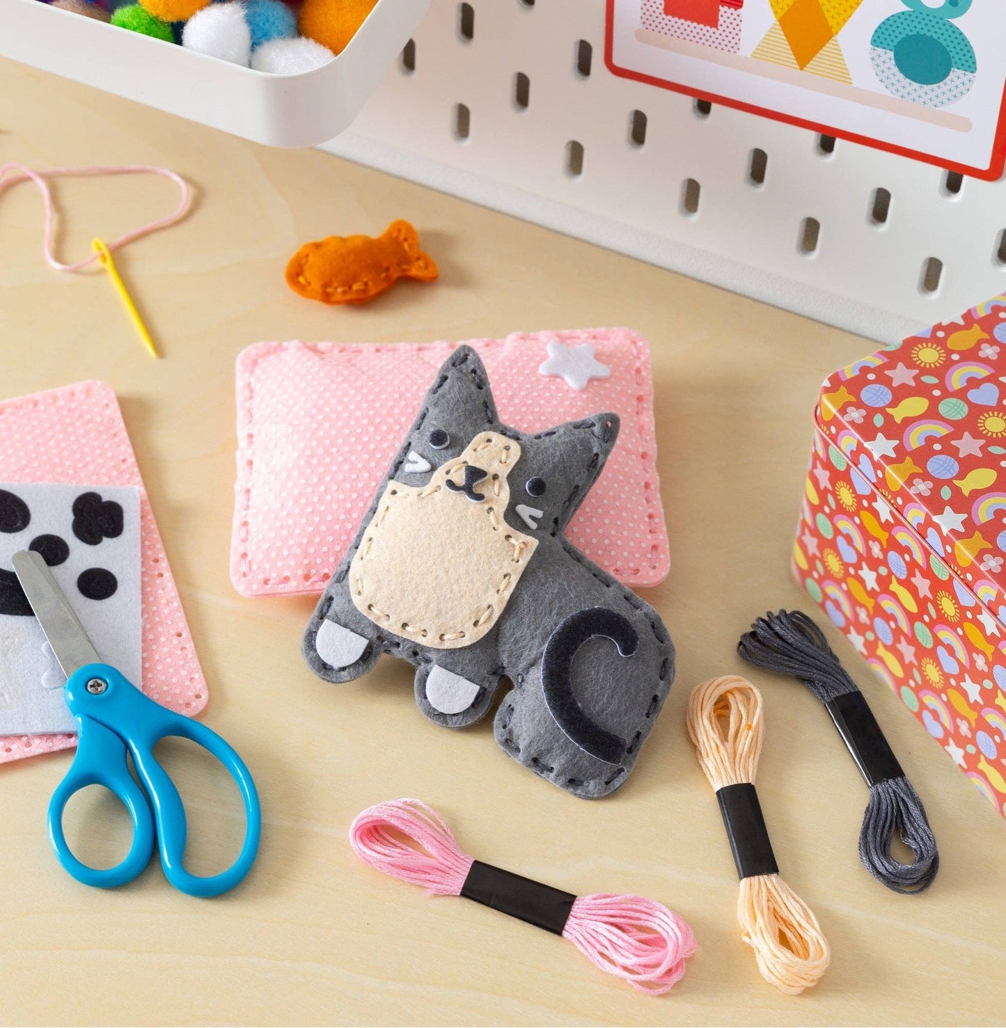 Mini Craft Kit: Pocket Pet Kitten